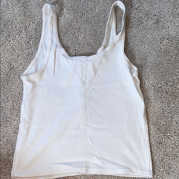 Tank - Picture 2 of 2